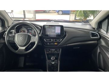 Car image 14