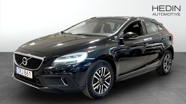 Volvo V40 Cross Country D3 Momentum 110 kW image number 1