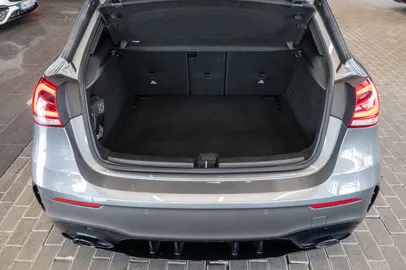 Car image 39