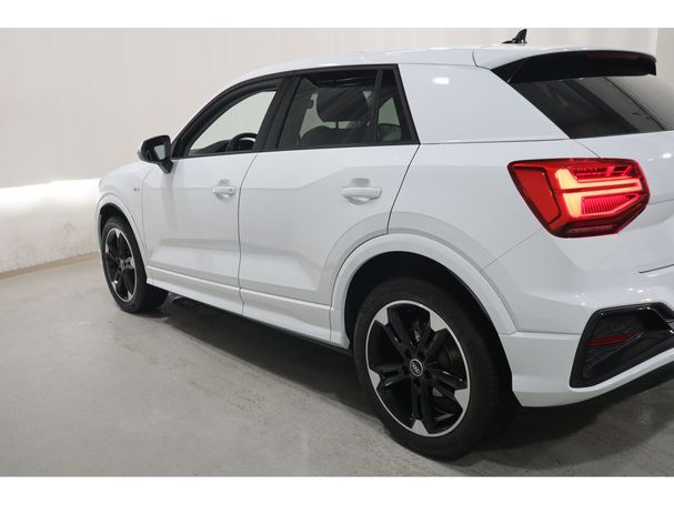 Audi Q2 35 TFSI S-line 110 kW image number 5