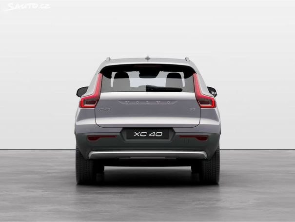 Volvo XC40 B3 Core 120 kW image number 5