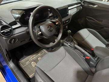 Car image 15