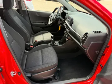 Car image 26