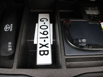 Car image 38