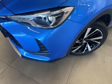 Car image 29