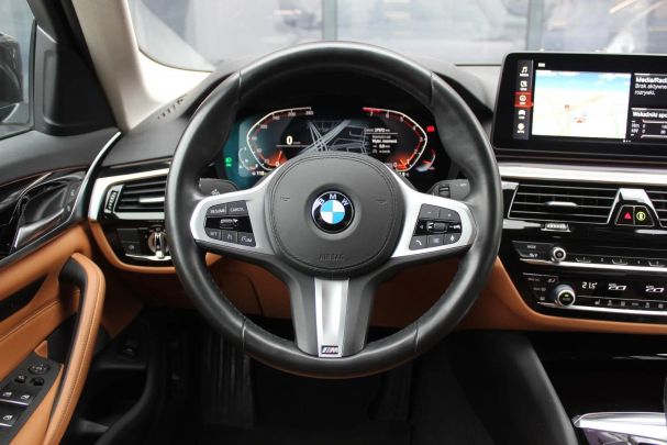 BMW 540i xDrive 250 kW image number 12