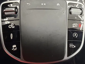 Car image 40