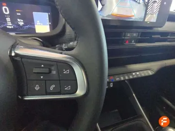 Car image 29
