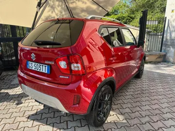 Car image 4