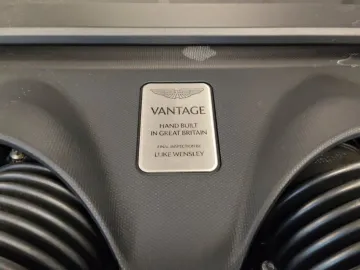 Car image 39