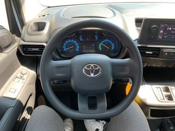 Car image 22