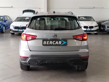 Car image 5