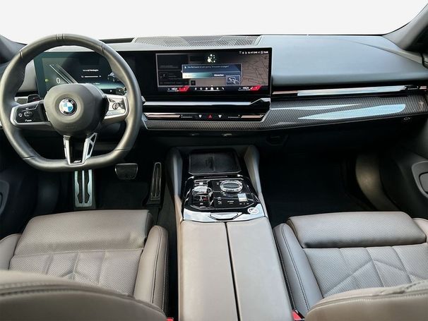 BMW 520i 140 kW image number 11