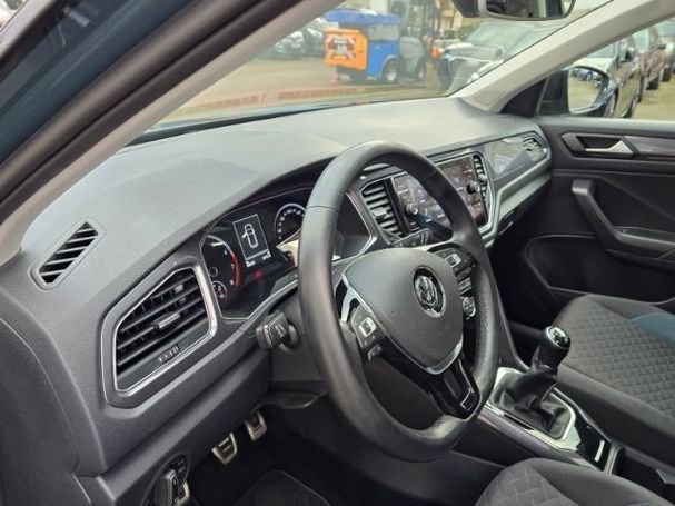 Volkswagen T-Roc 1.5 TSI IQ.DRIVE 110 kW image number 14