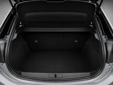 Car image 34