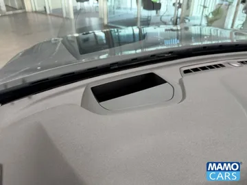 Car image 45