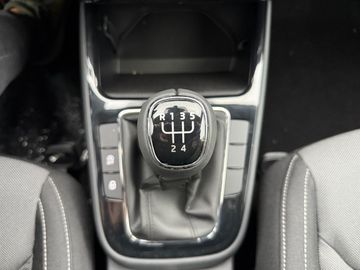 Car image 17