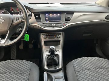 Car image 12