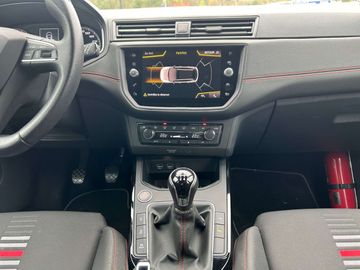 Car image 10