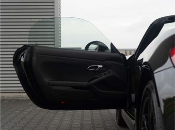 Car image 41