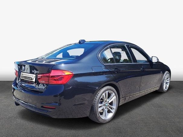 BMW 330i Sport Line 185 kW image number 3