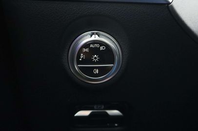 Car image 37