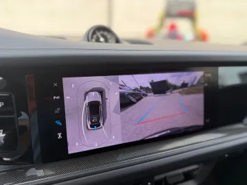 Car image 33