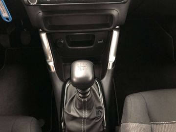 Car image 13