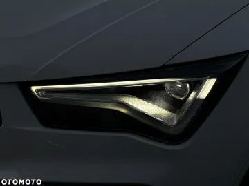 Car image 36