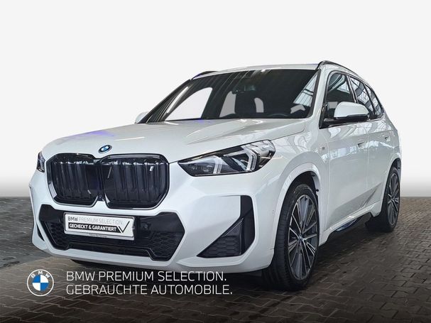 BMW iX1 xDrive30 M Sport 200 kW image number 1