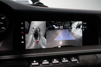 Car image 26