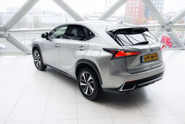 Lexus NX 300 h AWD 145 kW image number 24