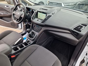 Car image 15