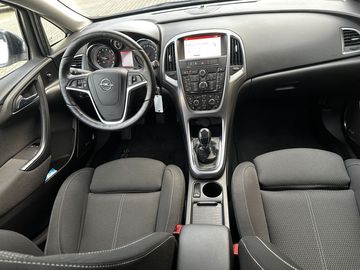 Car image 10