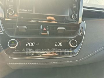 Car image 37