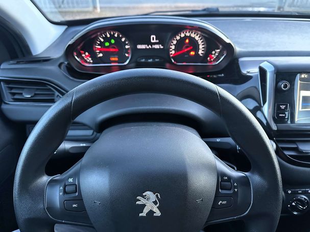 Peugeot 208 50 kW image number 22