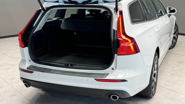 Volvo V60 B4 Momentum 145 kW image number 17