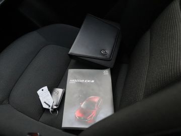 Car image 25