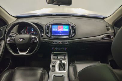 Car image 24