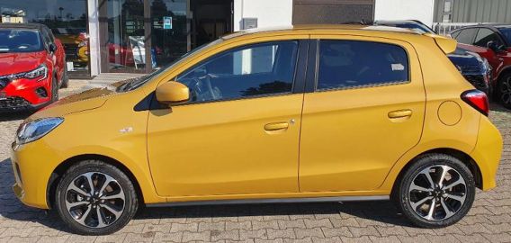 Car image 5