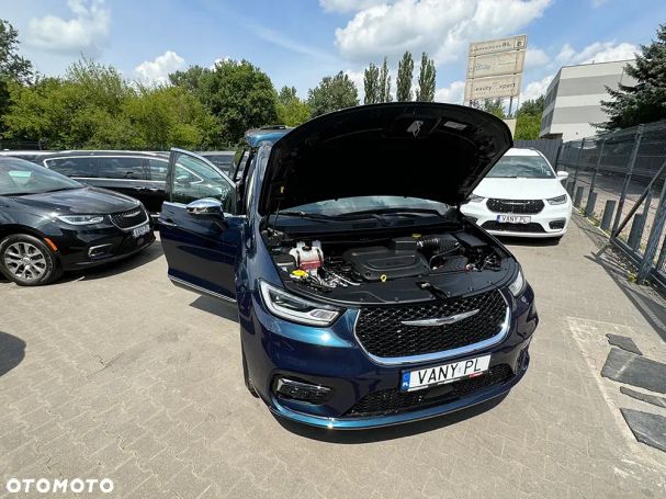 Chrysler Pacifica 208 kW image number 9