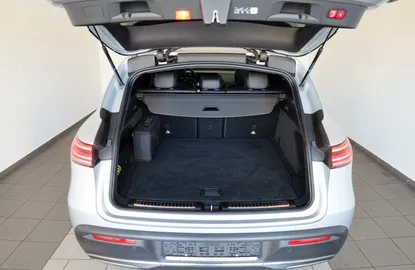 Car image 32