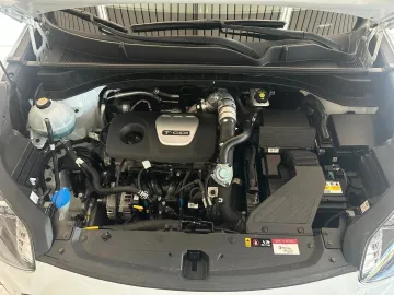 Car image 27