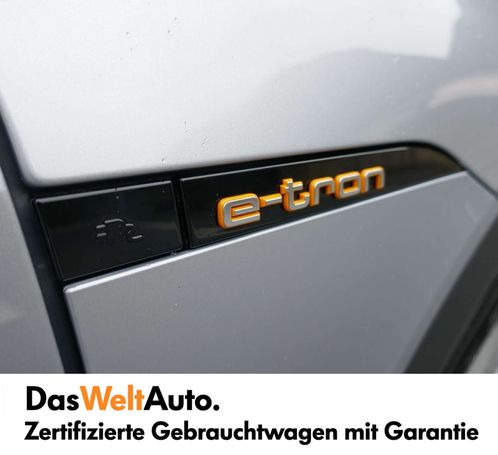 Audi e-tron 55 quattro 300 kW image number 10