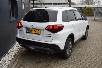 Car image 28