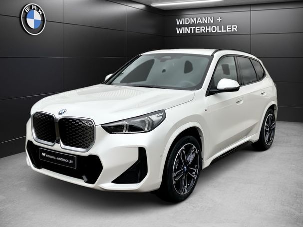 BMW iX1 xDrive30 230 kW image number 1