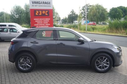 Car image 3