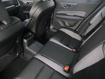 Car image 45