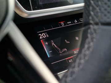 Car image 36