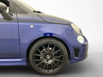 Car image 33